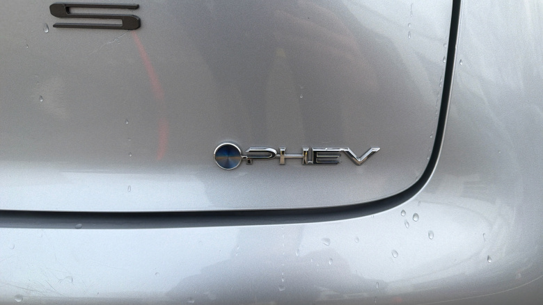 Toyota Prius 2.0 PHEV Design 5dr CVT Hatchback